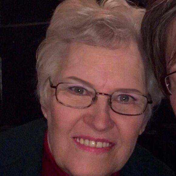 Meet your Posher, Sue - Picture 1 of 1